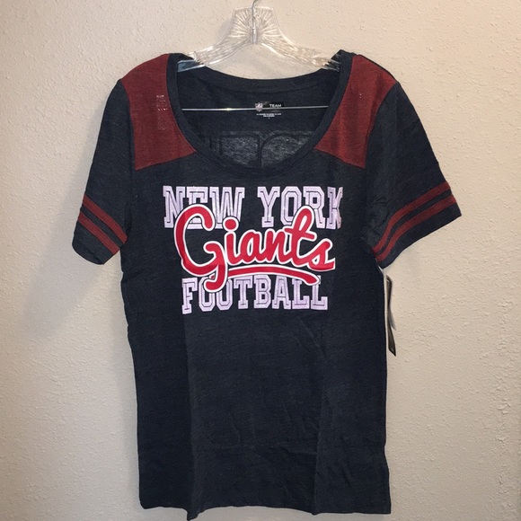 NFL Tops - NFL Women’s New York Giants Football 🏈 Shirt Sz L